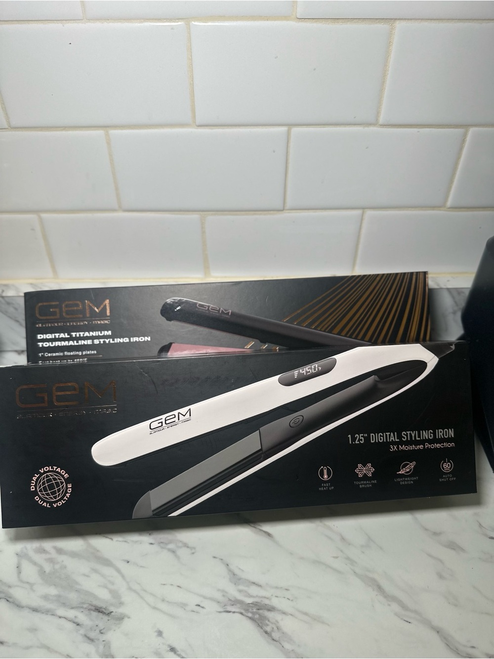 Gem & Harmony White and Black 1.25" Digital Styling Iron
